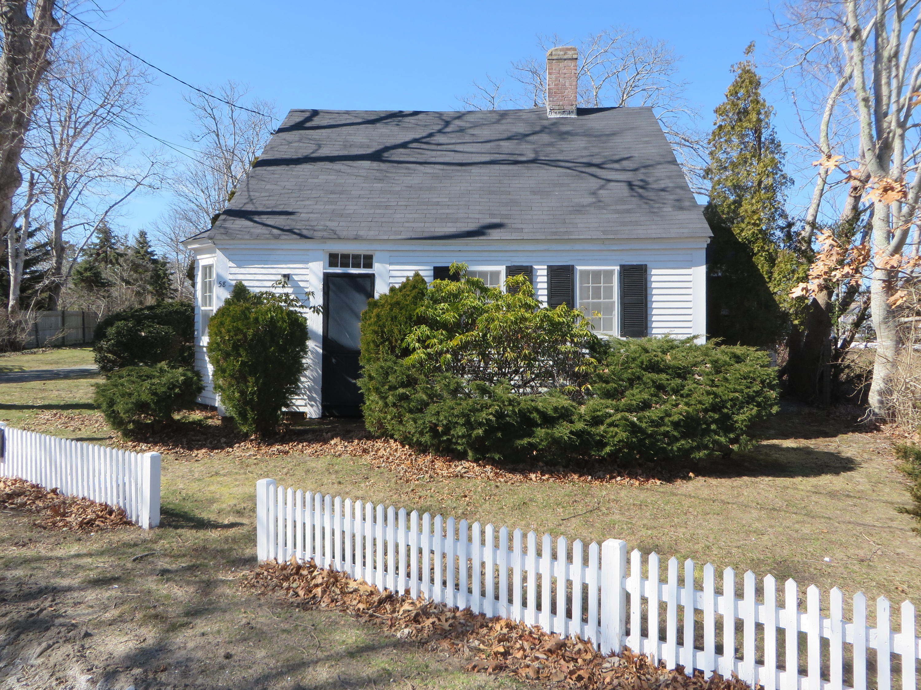 58 Bank Street Harwich MA 02646