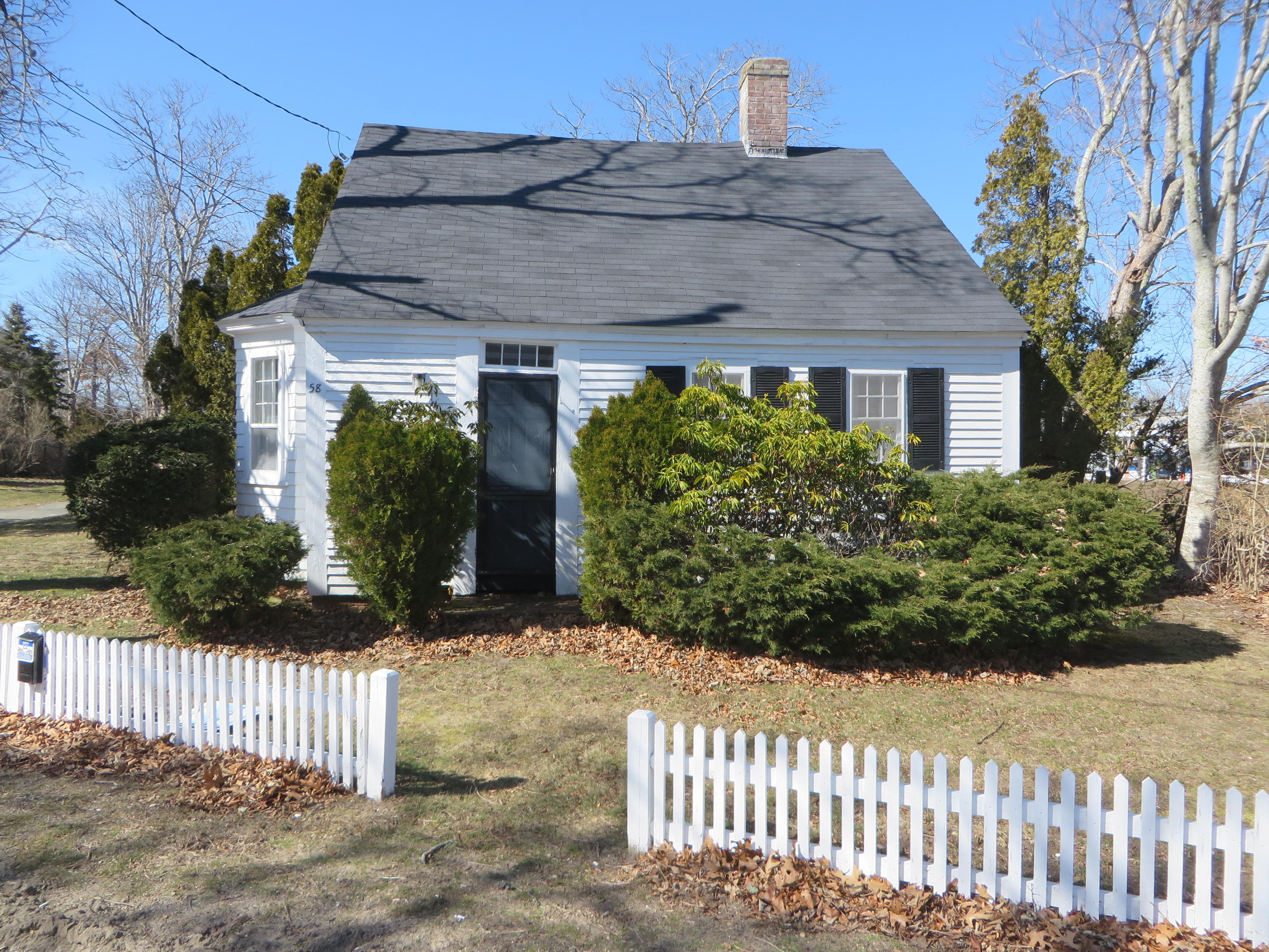58 Bank Street Harwich MA 02646
