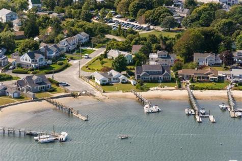 76 Bay Shore Road Barnstable MA 02601