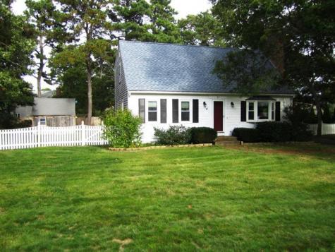 27 Pequot Road Mashpee MA 02649
