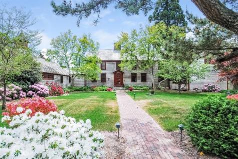 26 Sakonet Road Falmouth MA 02540