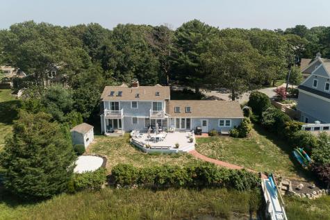 7 Chart Way Mashpee MA 02649
