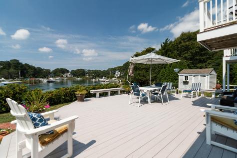 7 Chart Way Mashpee MA 02649