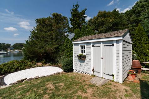 7 Chart Way Mashpee MA 02649