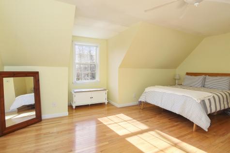 18 Regis Road Falmouth MA 02536