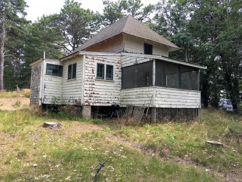 35 Mountain Avenue Wellfleet MA 02667