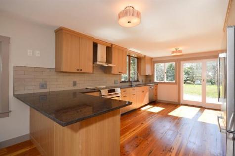 11 Bounty Lane Falmouth MA 02540