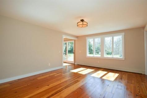 11 Bounty Lane Falmouth MA 02540