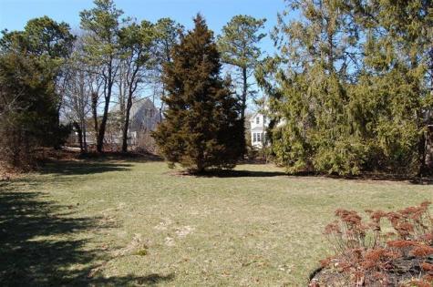 16 Freeman Street Harwich MA 02646