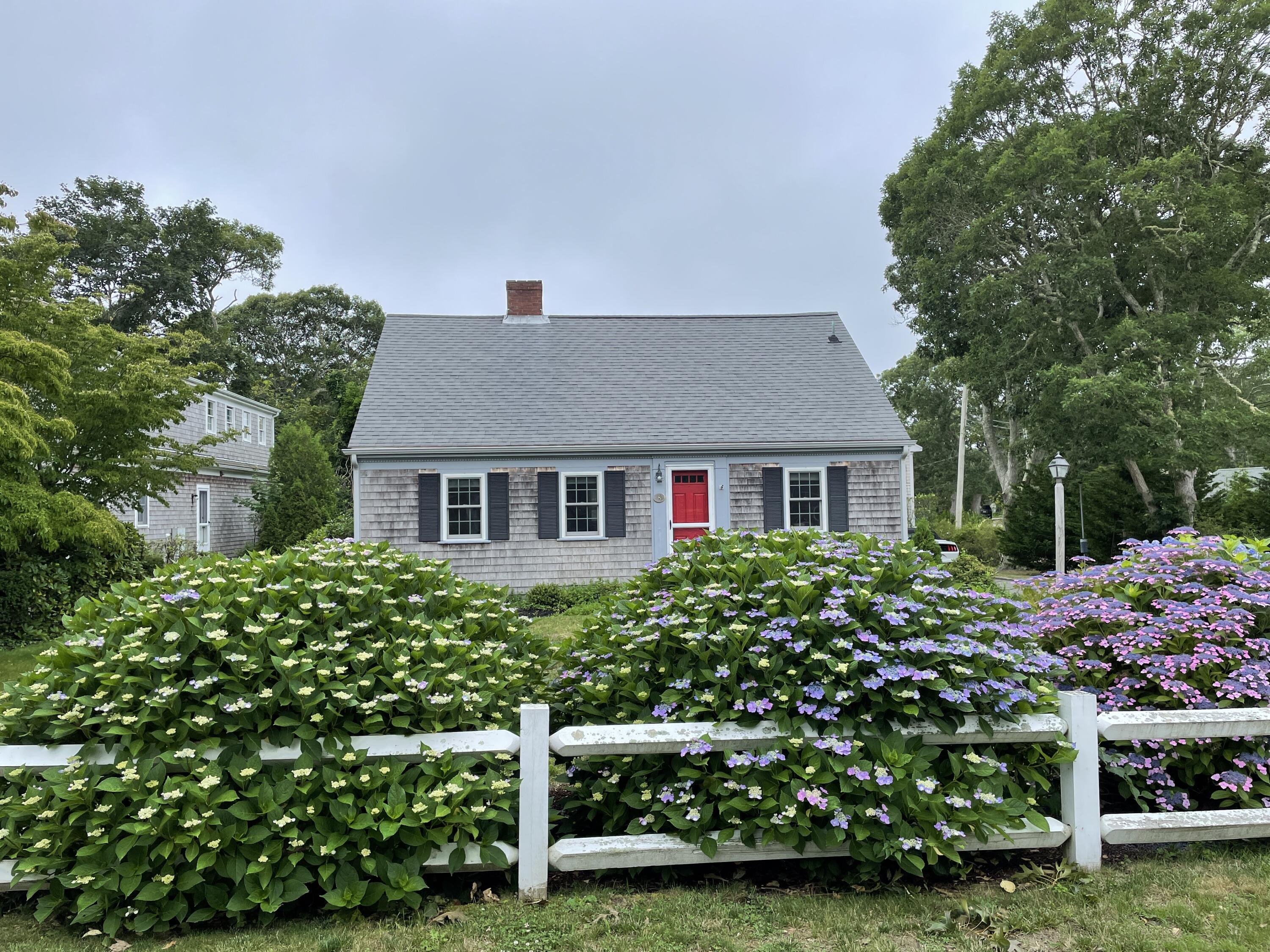8 South Street Harwich MA 02646