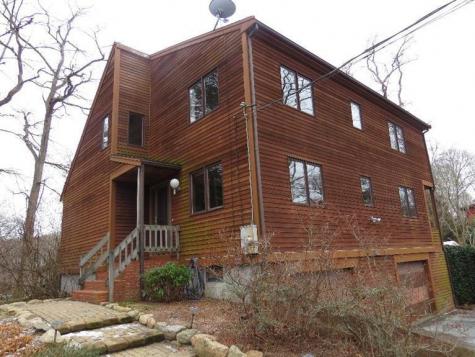 42 Sippewissett Road Falmouth MA 02540