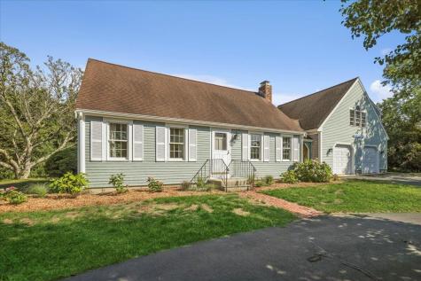 260 Ambergris Circle Brewster MA 02631