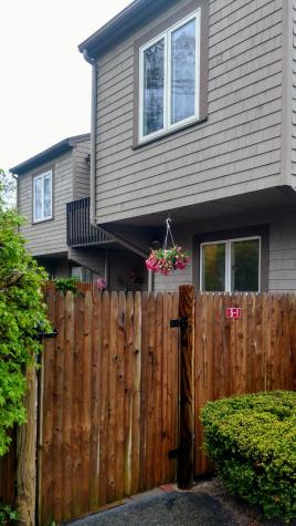 59 Main Street, Route 6a Dennis MA 02638