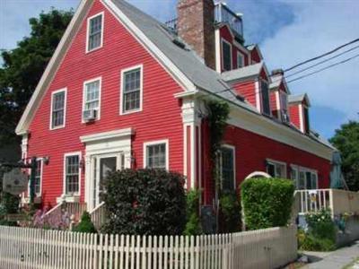11 Pearl Street Provincetown MA 02657