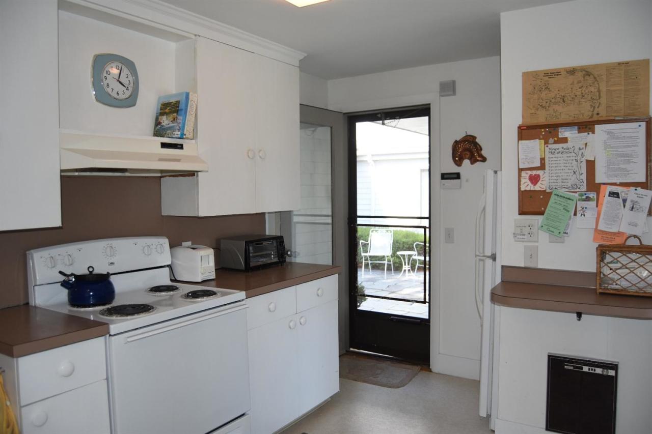 28 Aunt Ediths Road Yarmouth MA 02664