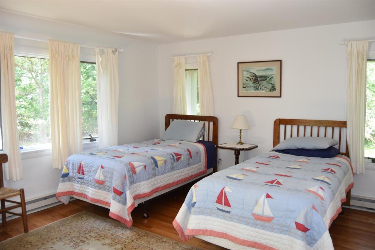 28 Aunt Ediths Road Yarmouth MA 02664