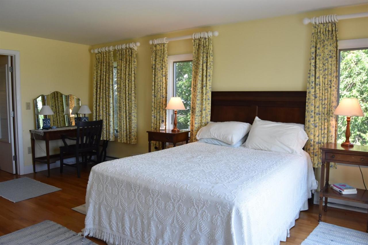 28 Aunt Ediths Road Yarmouth MA 02664