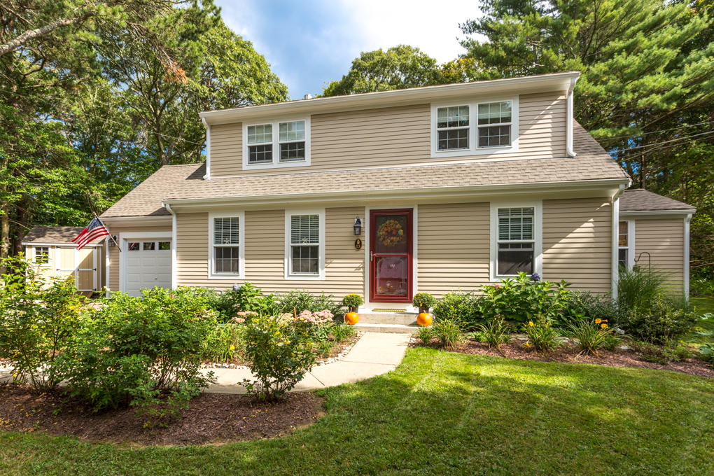 15 Melissa Avenue Mashpee MA 02649