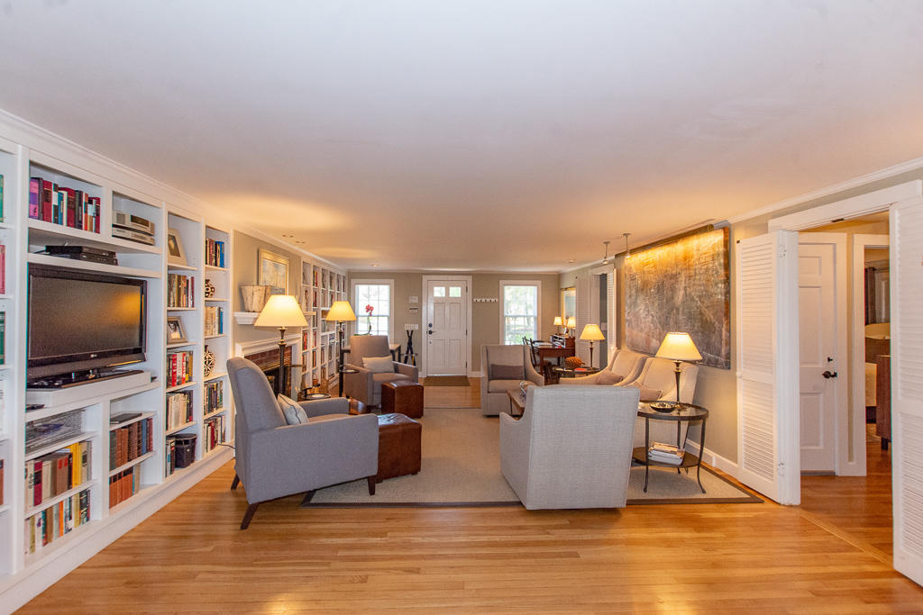 11 Trinity Cove Road Harwich MA 02671