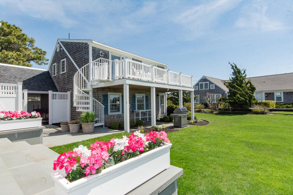 11 Trinity Cove Road Harwich MA 02671