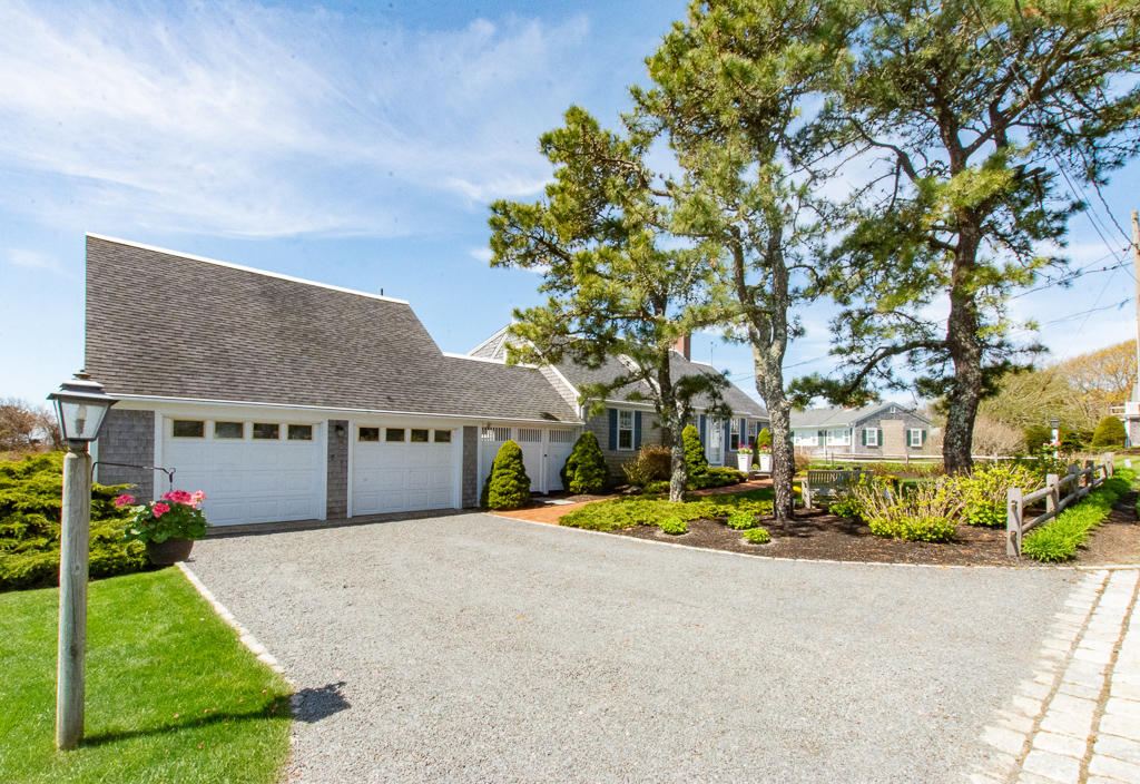11 Trinity Cove Road Harwich MA 02671