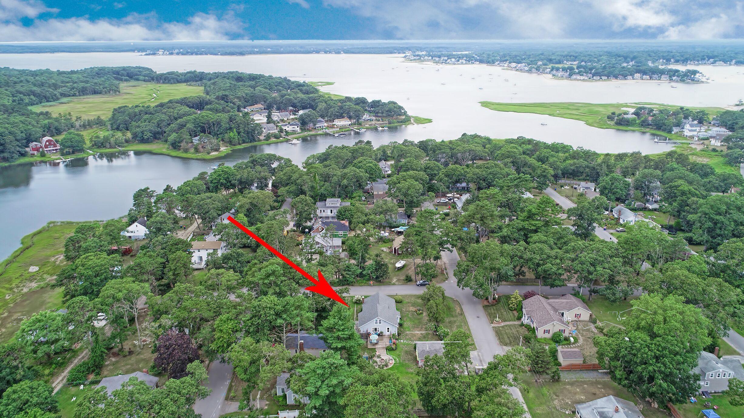 10 Cape Avenue Wareham MA 02571