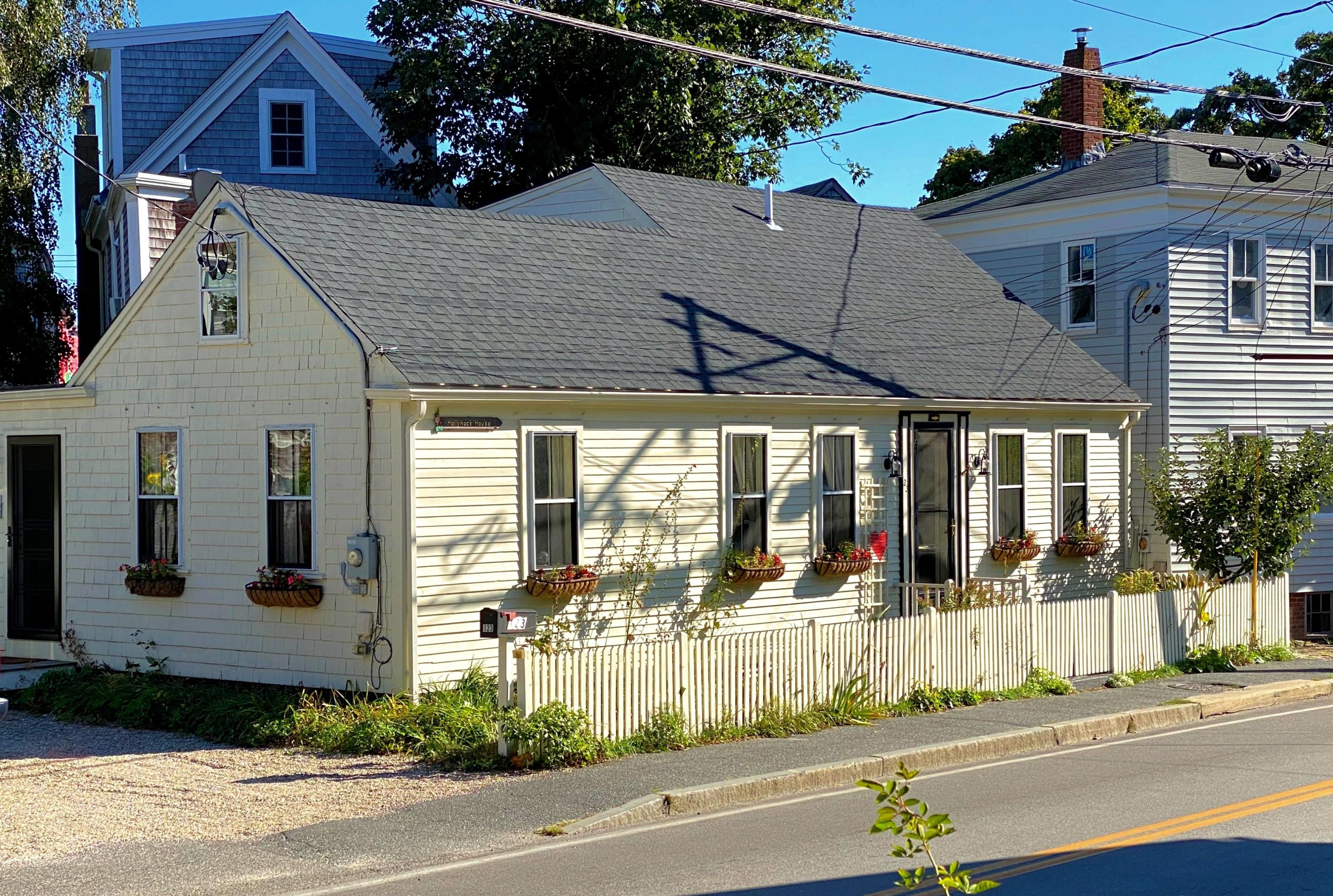 123 Bradford Street Provincetown MA 02657