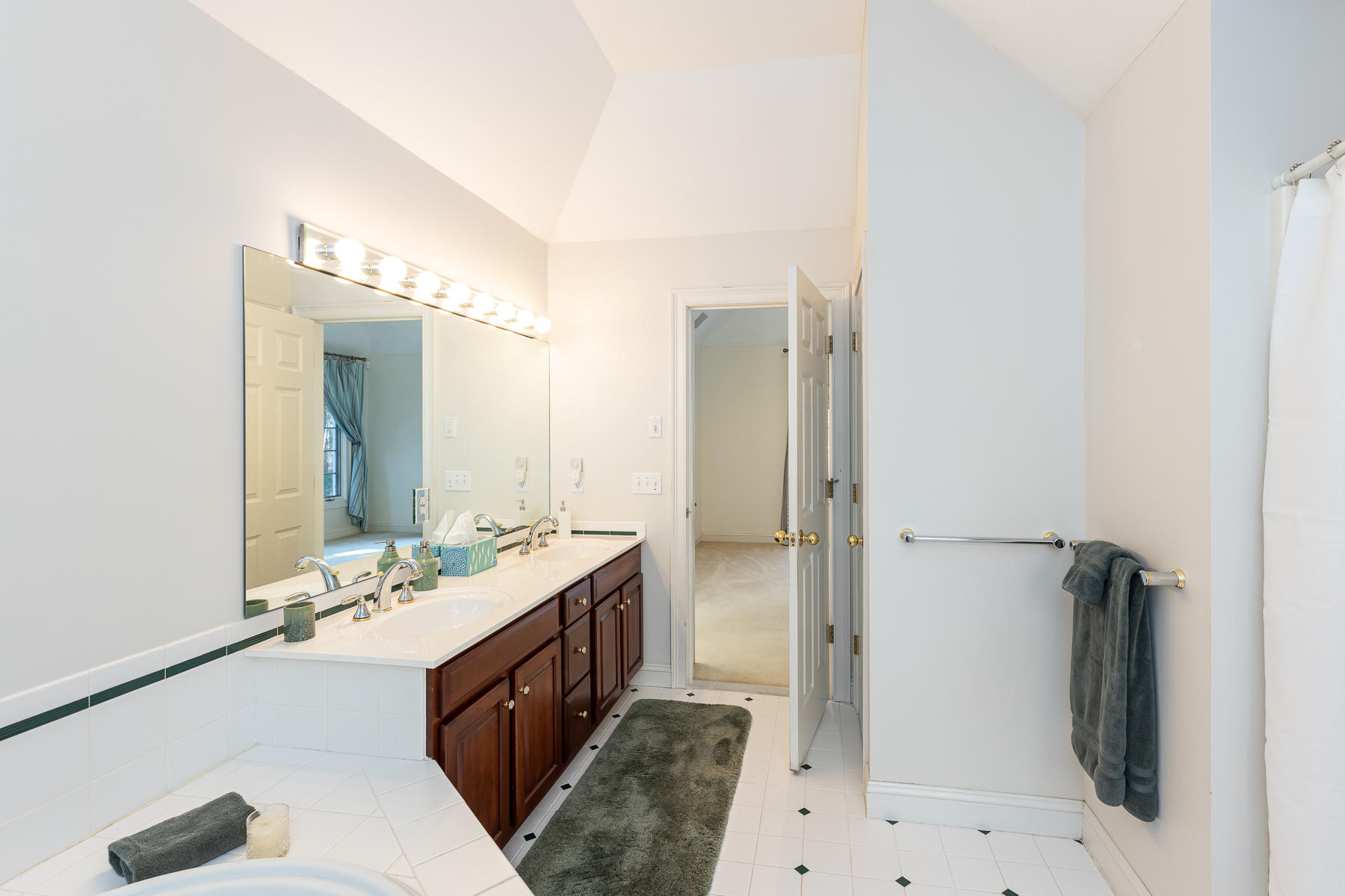 111 Saddleback Lane Falmouth MA 02536