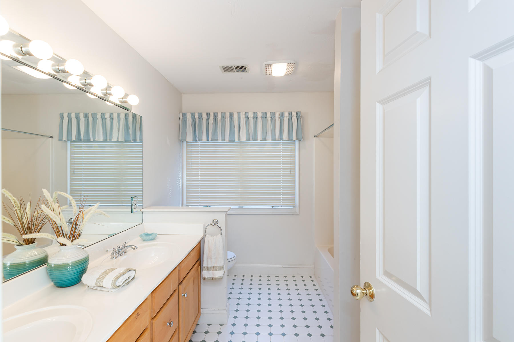 111 Saddleback Lane Falmouth MA 02536