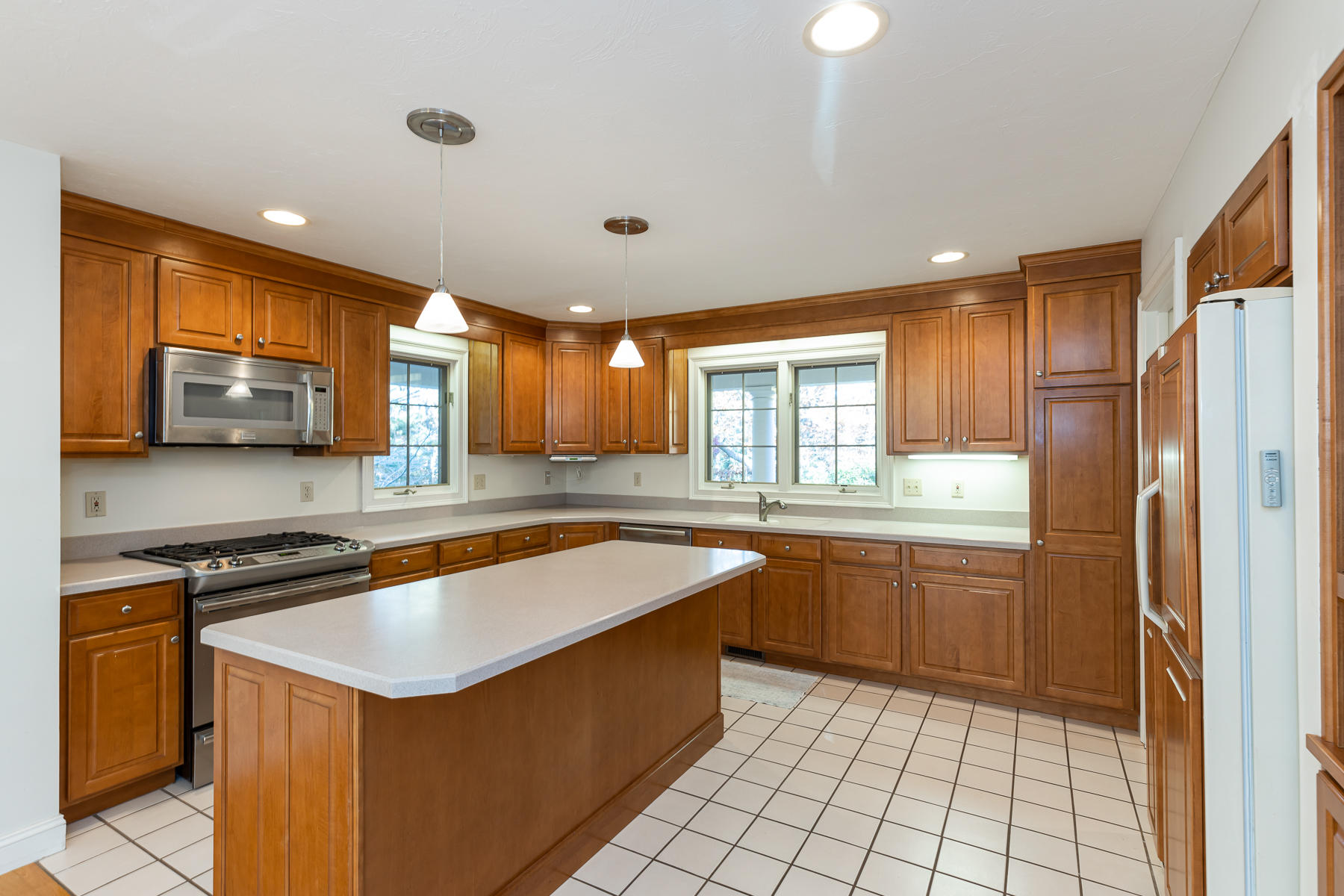 111 Saddleback Lane Falmouth MA 02536