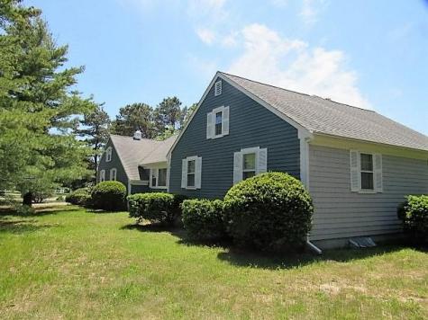 9 Cross Street Yarmouth MA 02664