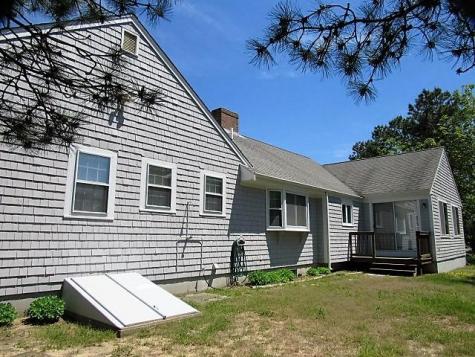 9 Cross Street Yarmouth MA 02664