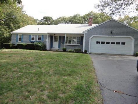 144 Monomoy Circle Barnstable MA 02632