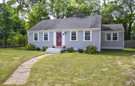 7 Uncle Ephriams Road Yarmouth MA 02664