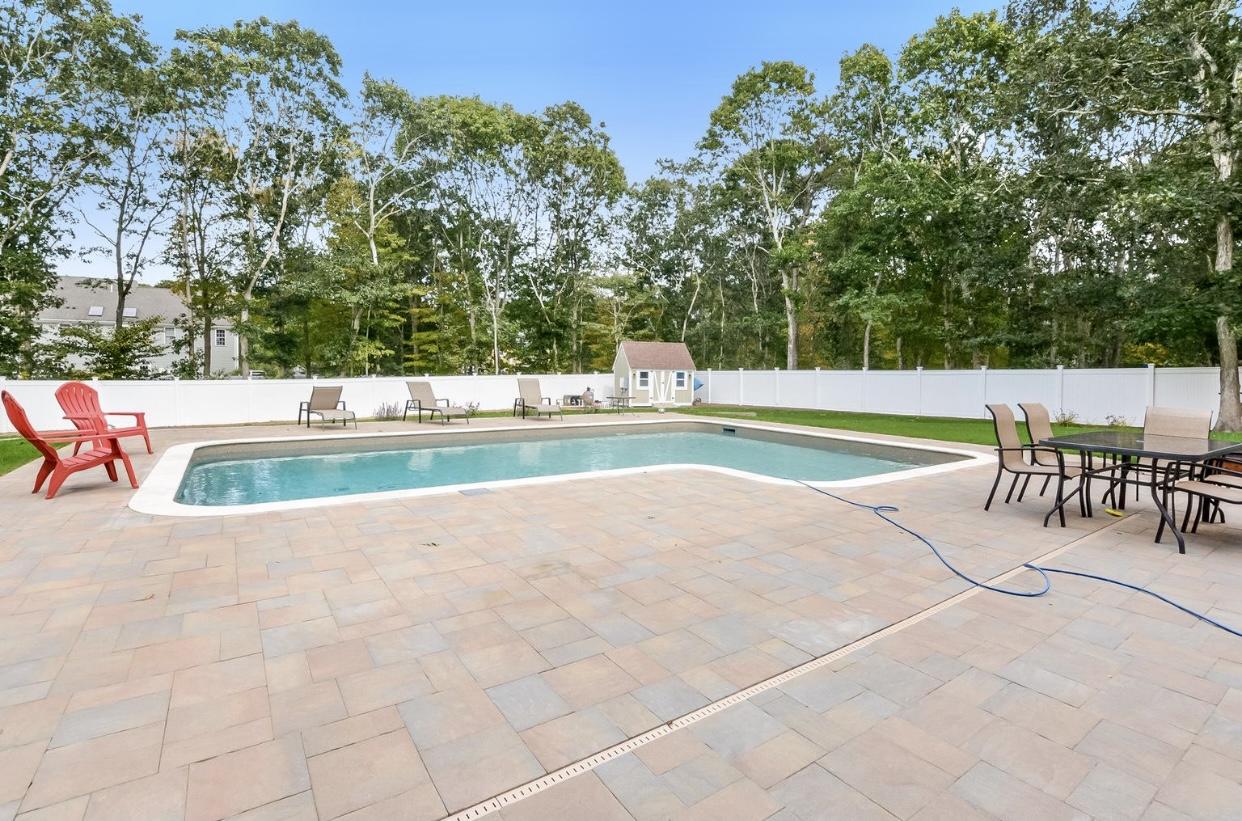 13 Grandwood Drive Sandwich MA 02644