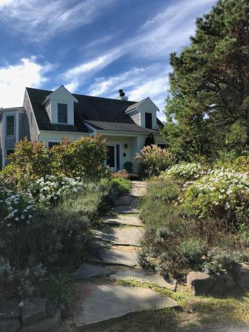 10 Sawyer Grove Road Truro MA 02652