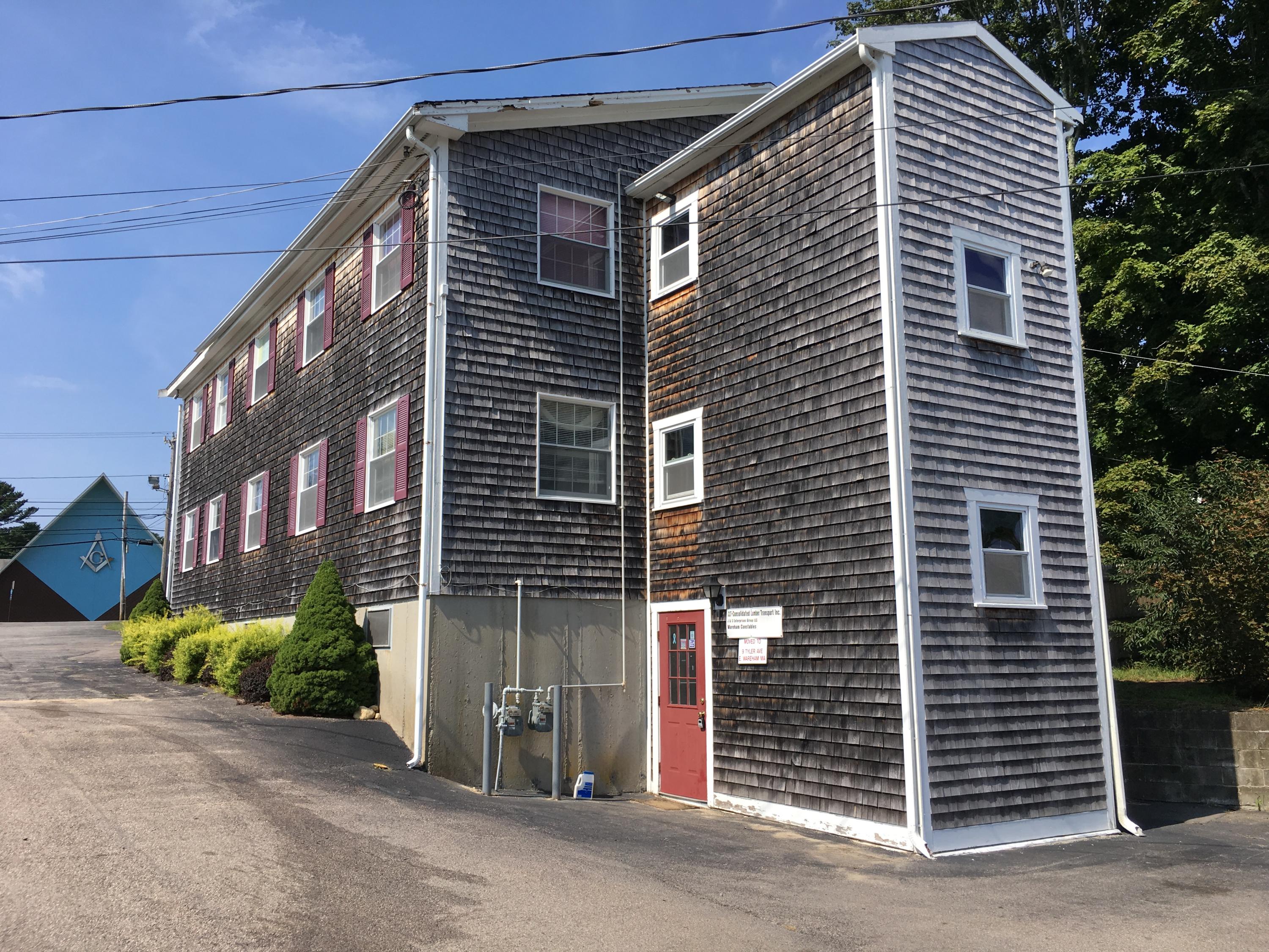 950 Wareham MA Property MLS 22006965