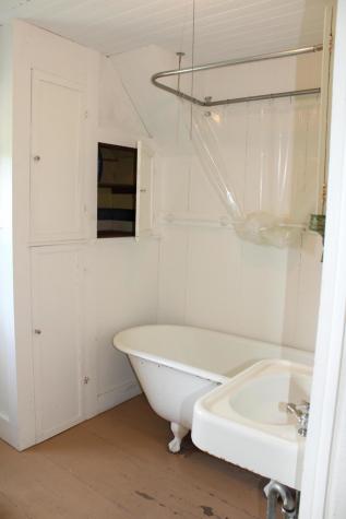 9 Castle Terrace Truro MA 02666