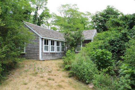 9 Castle Terrace Truro MA 02666