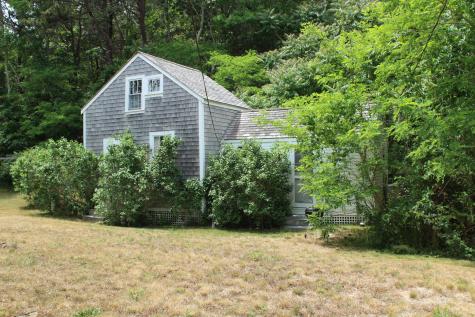 9 Castle Terrace Truro MA 02666