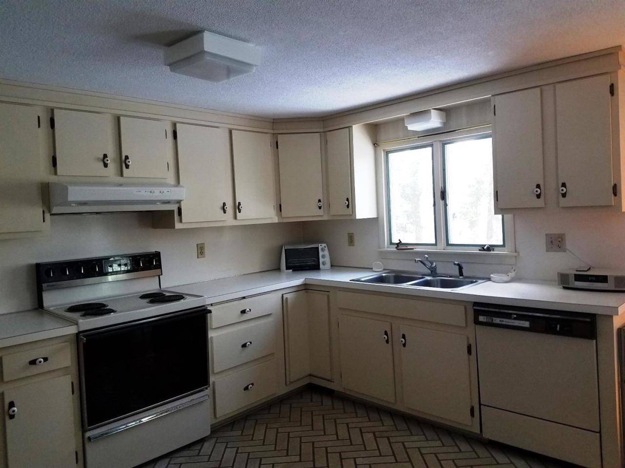 25 Dartmoor Way Yarmouth MA 02675