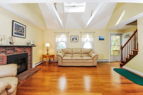 15 Sadys Lane Falmouth MA 02536