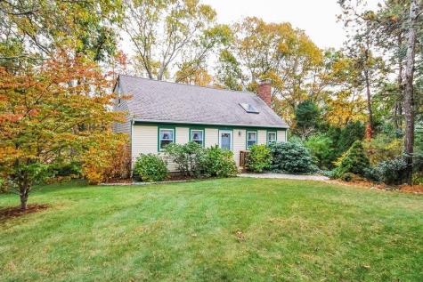 15 Sadys Lane Falmouth MA 02536