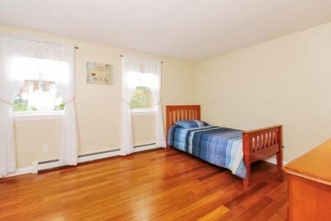 15 Sadys Lane Falmouth MA 02536