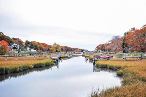 15 Sadys Lane Falmouth MA 02536