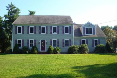 19 Morse Pond Road Falmouth MA 02540