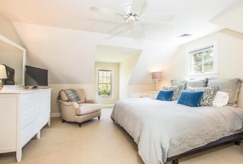 11 Oak Ridge Road Barnstable MA 02655