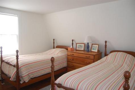 148 Pleasant Street Yarmouth MA 02664
