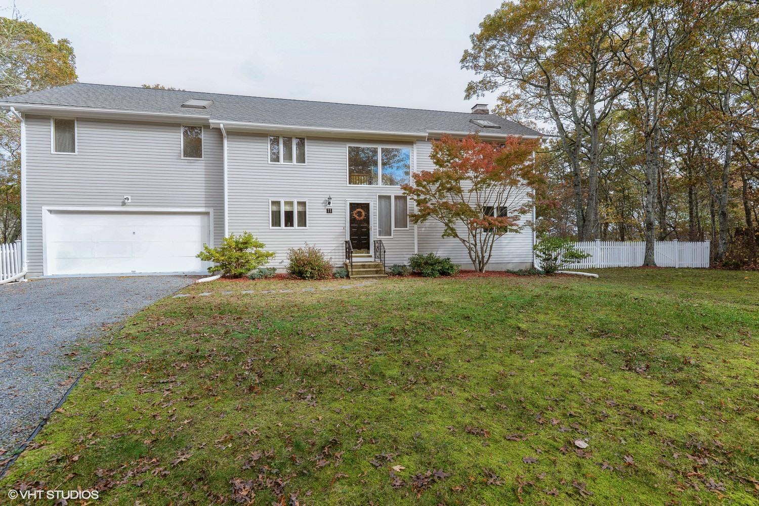 11 Elizabeth Lane Yarmouth MA 02673