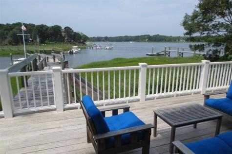 172 Daniels Island Road Mashpee MA 02649